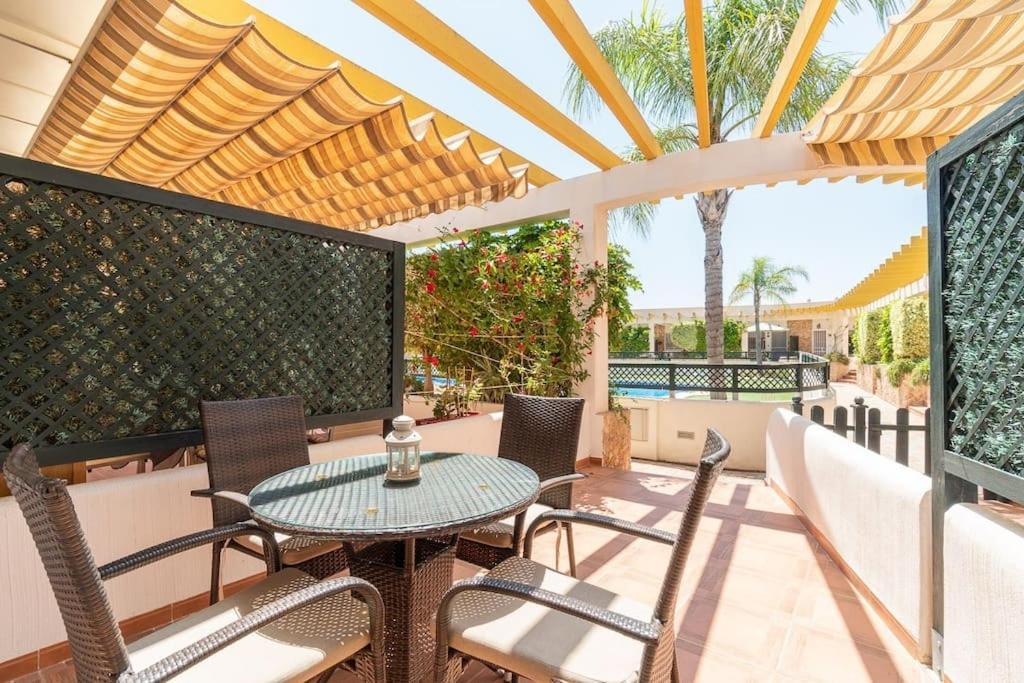 Magnifico Adosado Con Piscina Y Barbacoa Villa Campoamor Exterior photo