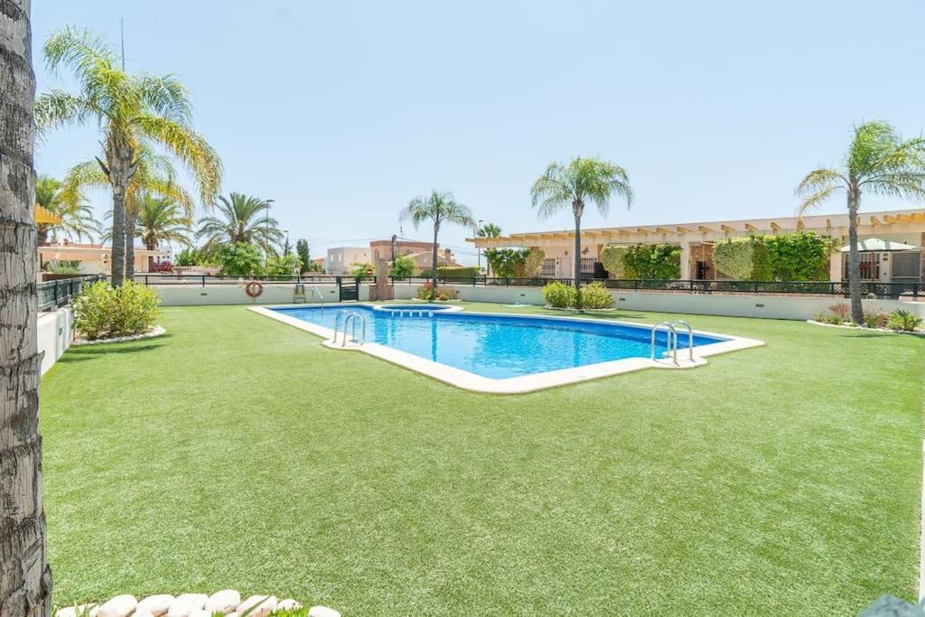 Magnifico Adosado Con Piscina Y Barbacoa Villa Campoamor Exterior photo