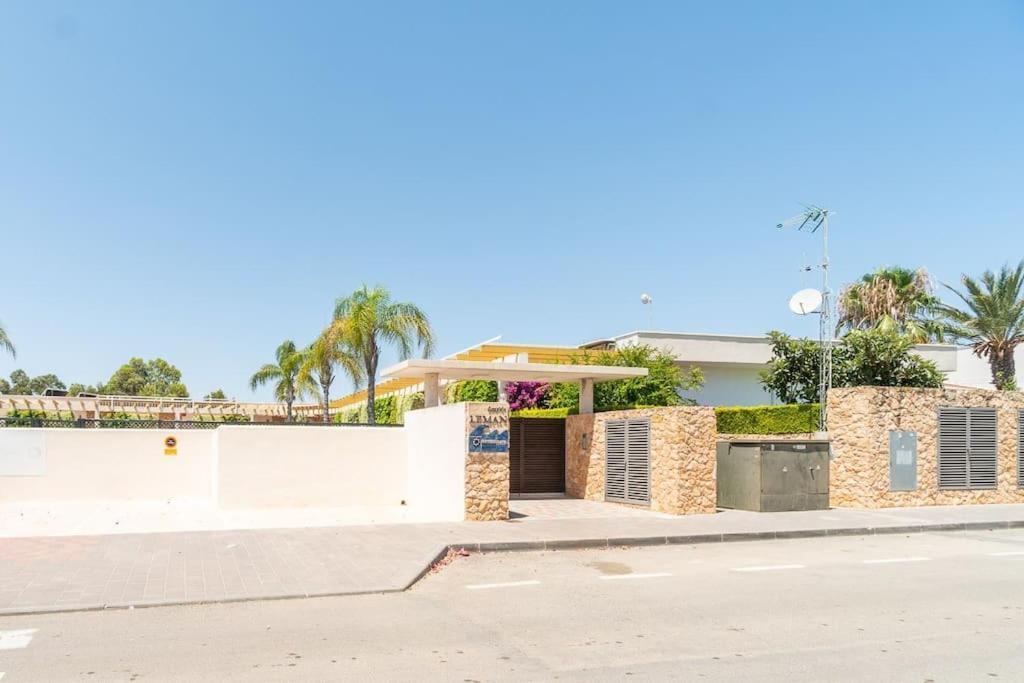 Magnifico Adosado Con Piscina Y Barbacoa Villa Campoamor Exterior photo