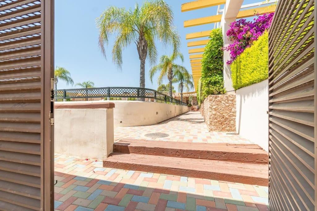 Magnifico Adosado Con Piscina Y Barbacoa Villa Campoamor Exterior photo
